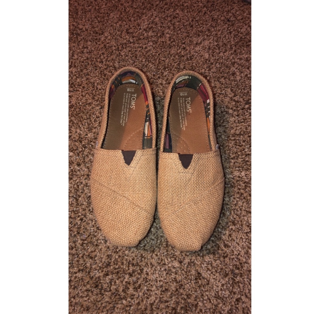 Women’s Toms